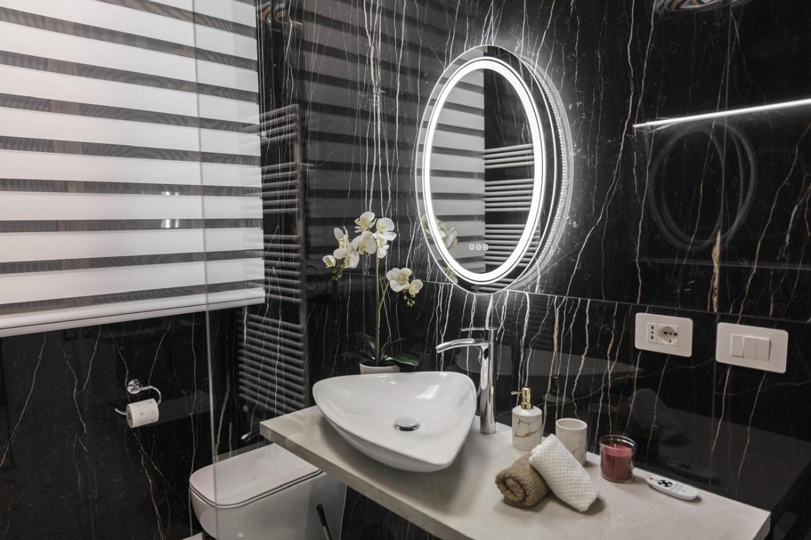 Room& Breakfast Martin'S Luxury Bologna Bagian luar foto