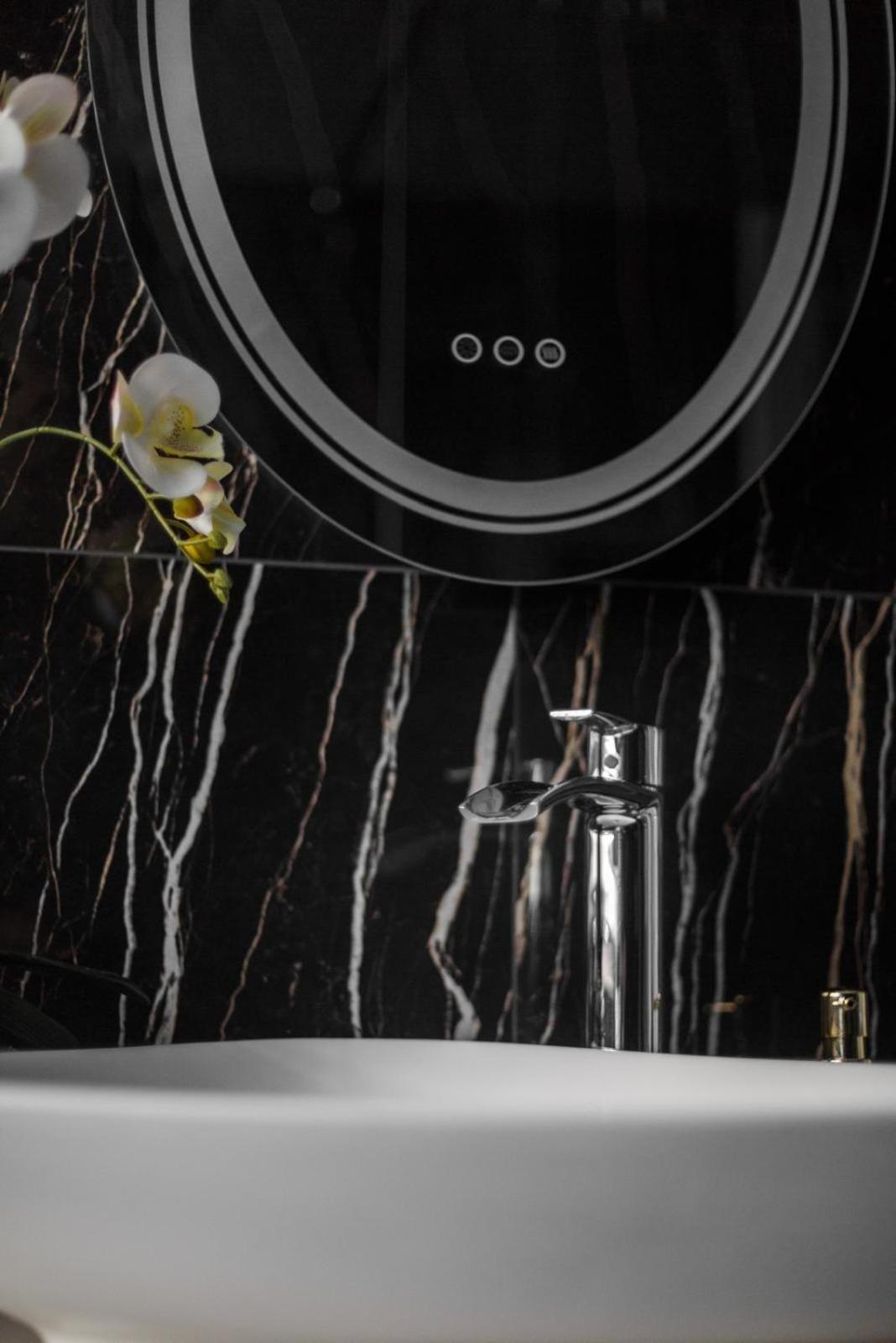 Room& Breakfast Martin'S Luxury Bologna Bagian luar foto